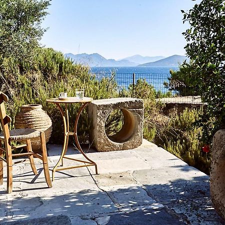 Nikolaou Art Residence Aegina Bagian luar foto