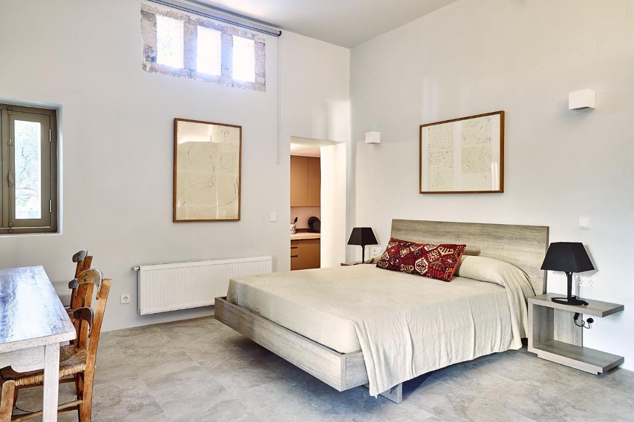 Nikolaou Art Residence Aegina Bagian luar foto