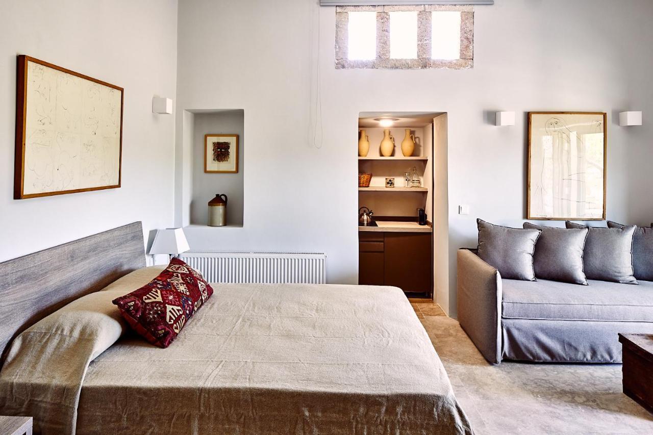 Nikolaou Art Residence Aegina Bagian luar foto
