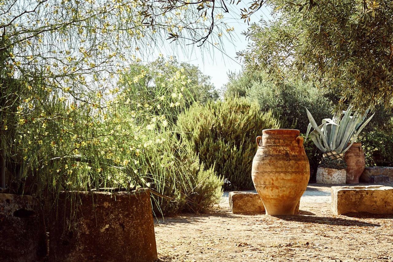 Nikolaou Art Residence Aegina Bagian luar foto
