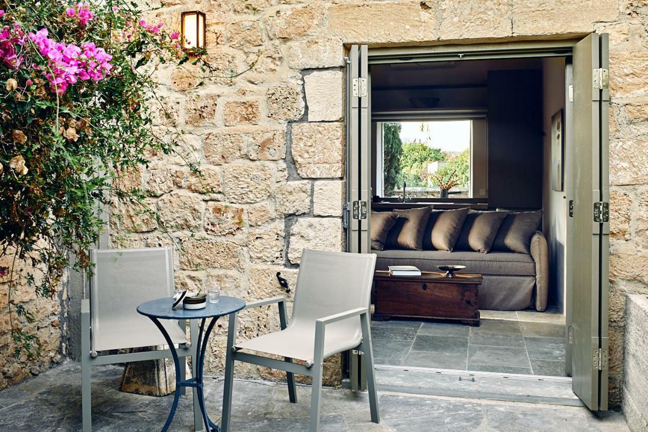 Nikolaou Art Residence Aegina Bagian luar foto