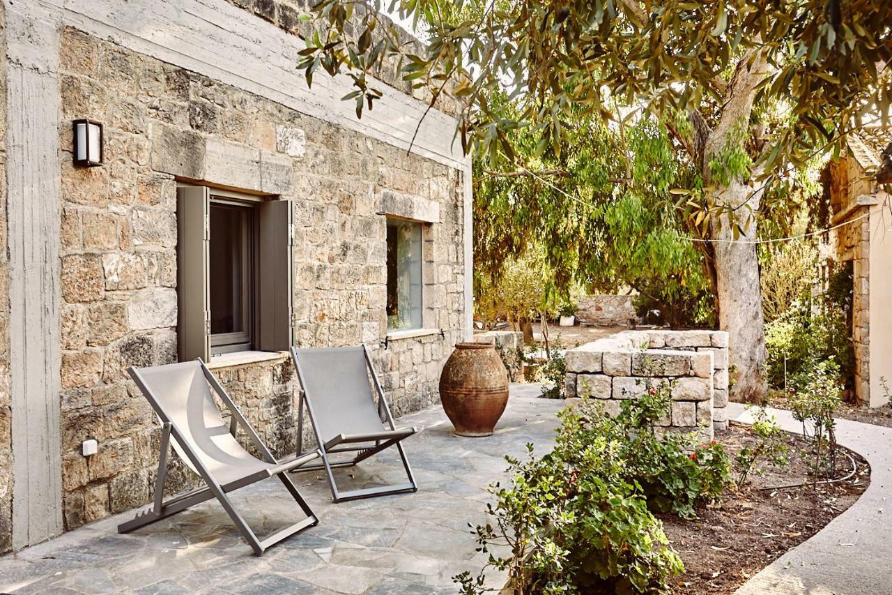 Nikolaou Art Residence Aegina Bagian luar foto