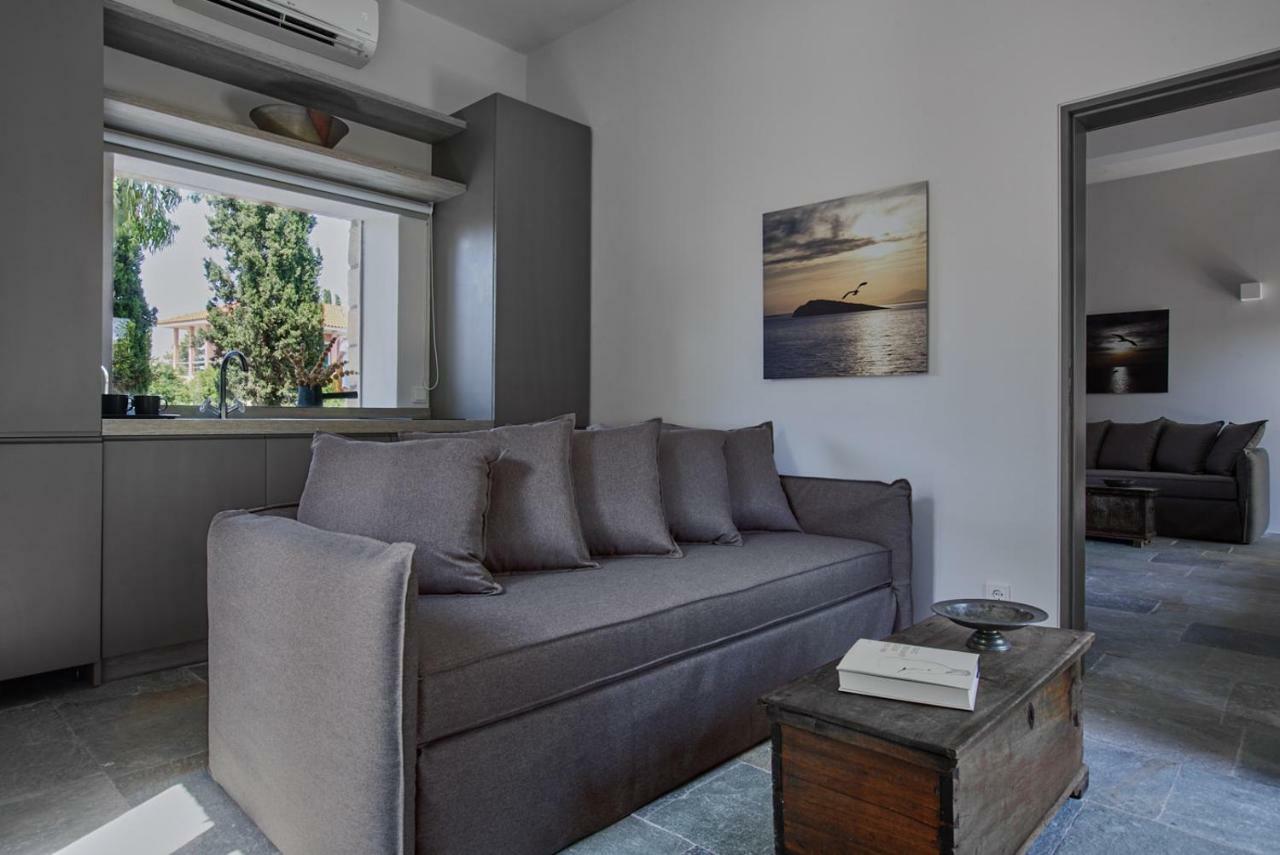 Nikolaou Art Residence Aegina Bagian luar foto