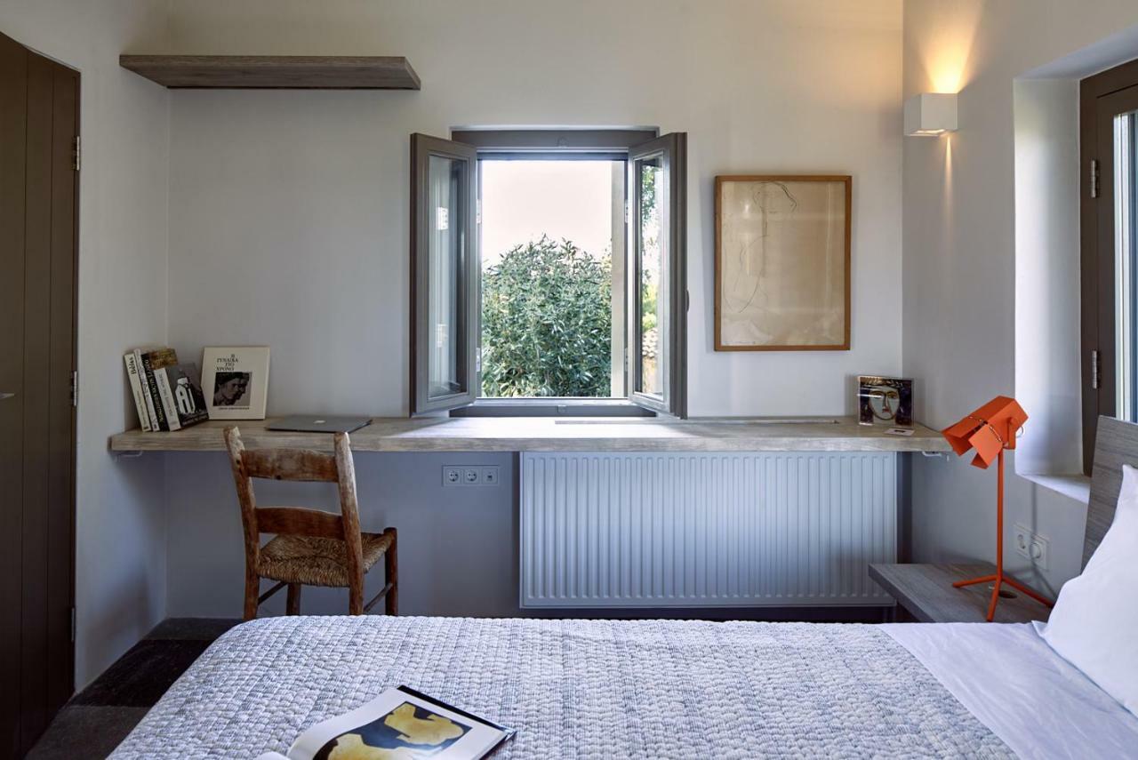 Nikolaou Art Residence Aegina Bagian luar foto