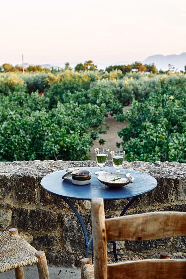 Nikolaou Art Residence Aegina Bagian luar foto