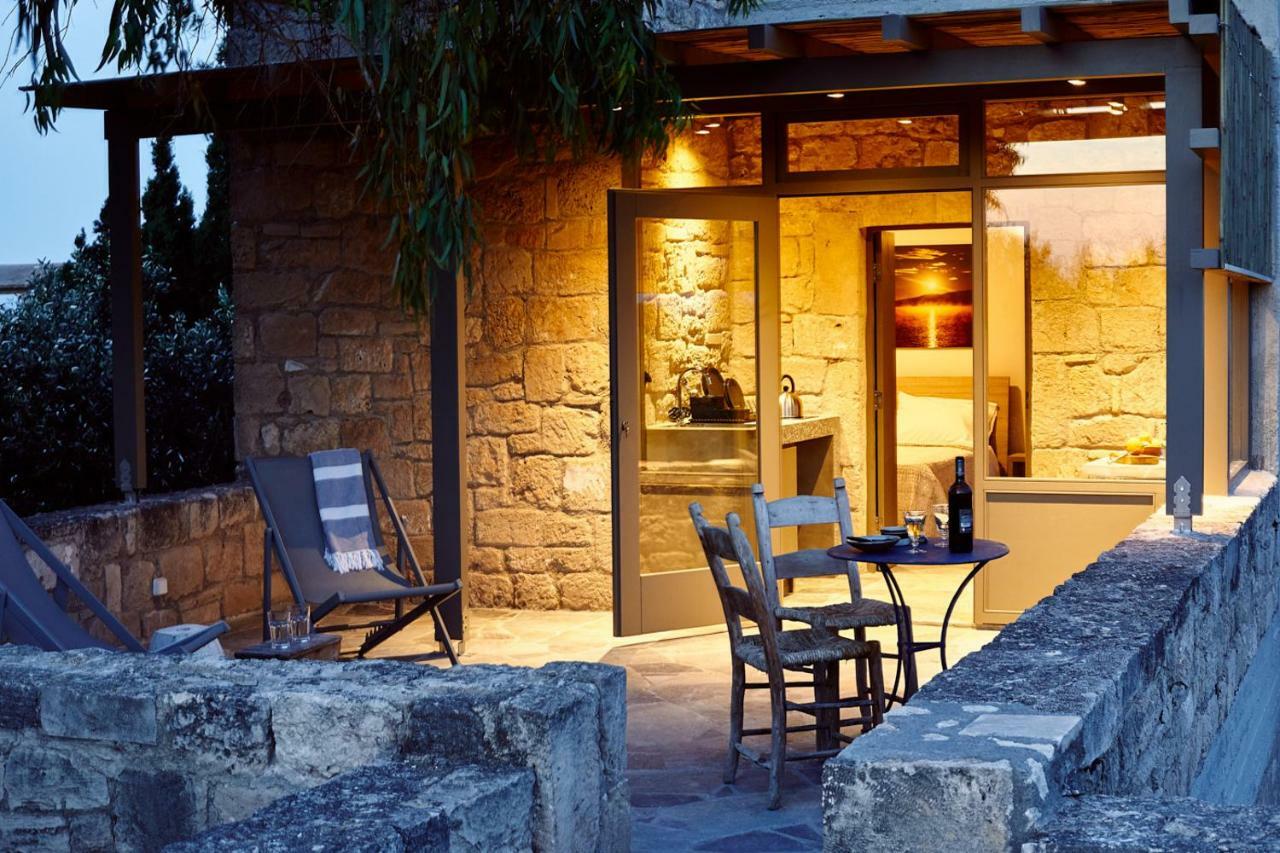 Nikolaou Art Residence Aegina Bagian luar foto
